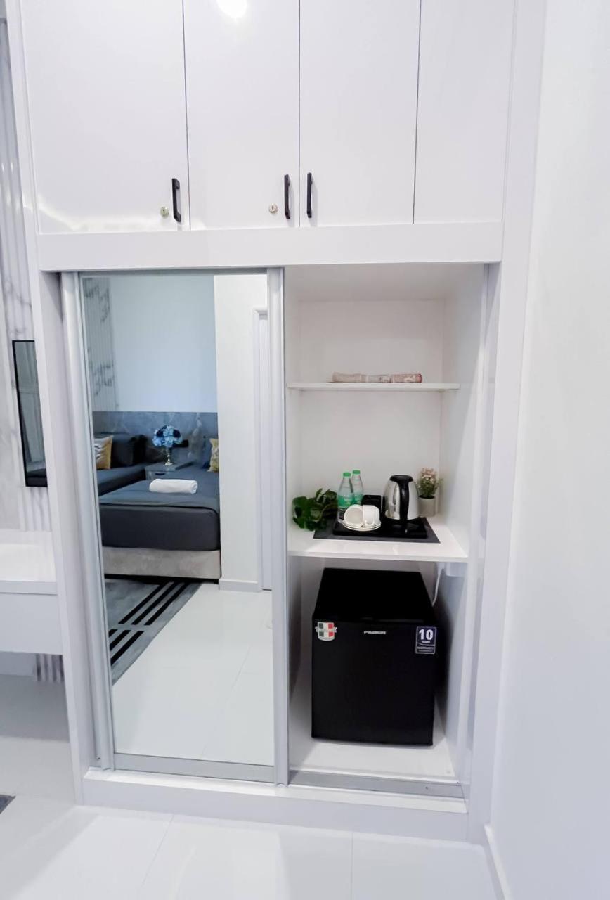 Auranad Tinyhouse Bandar Tanah Merah Wifi Netflix Buitenkant foto